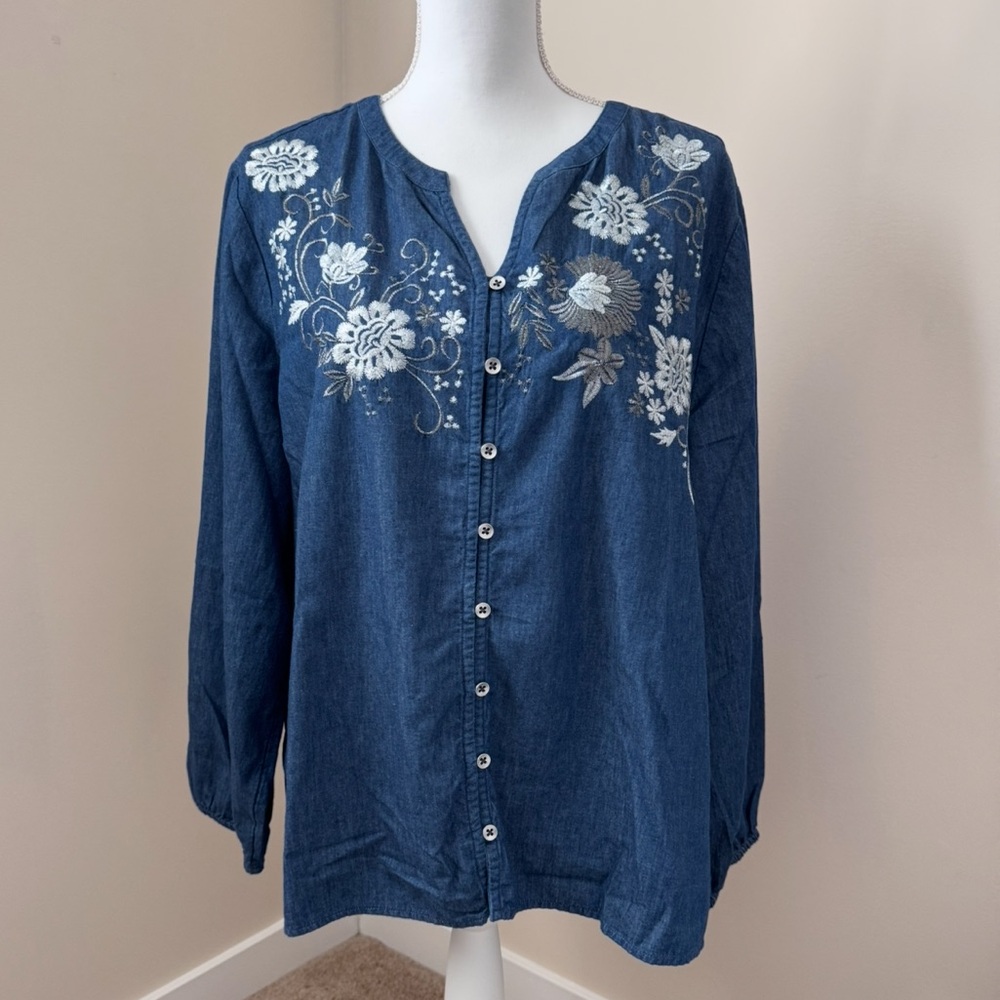 Chico’s Beautiful Embroidered Denim Button-Up Top